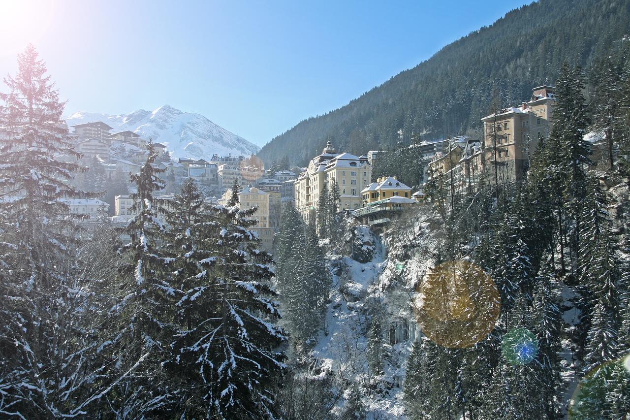 Gruener Baum Hotel Bad Gastein Exterior photo